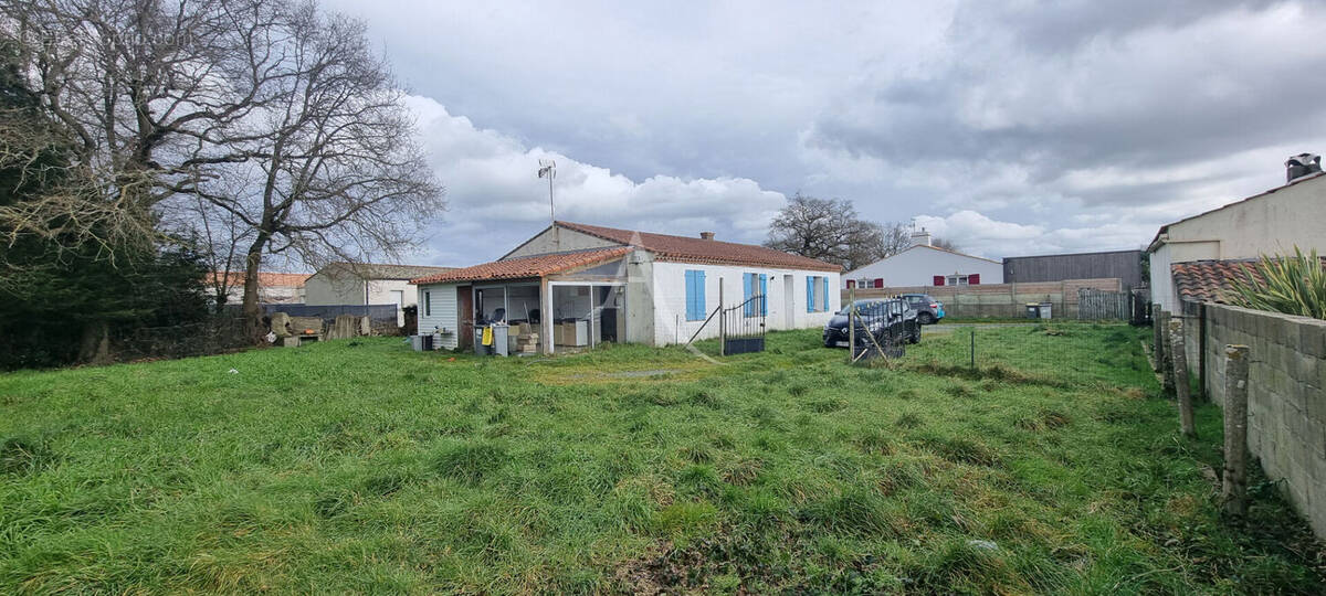 Maison à COMMEQUIERS