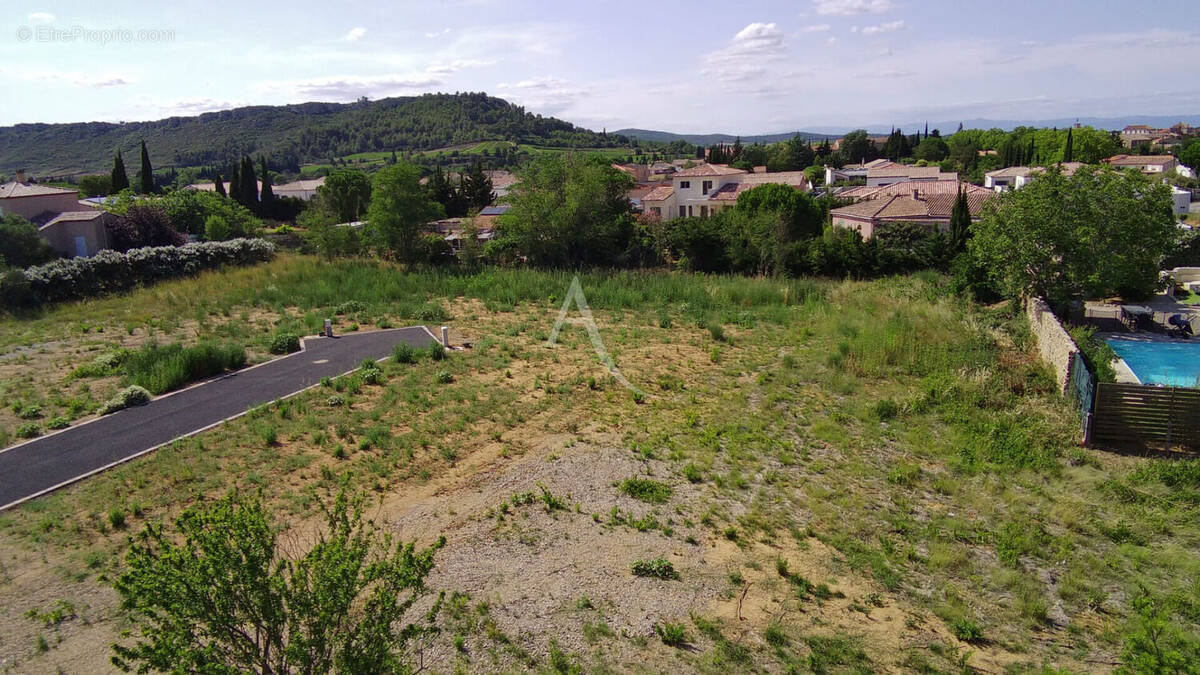 Terrain à SAINT-ANDRE-DE-ROQUELONGUE