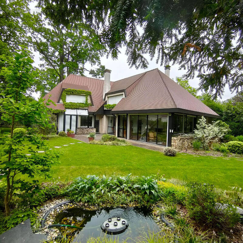 Maison à MAISONS-LAFFITTE