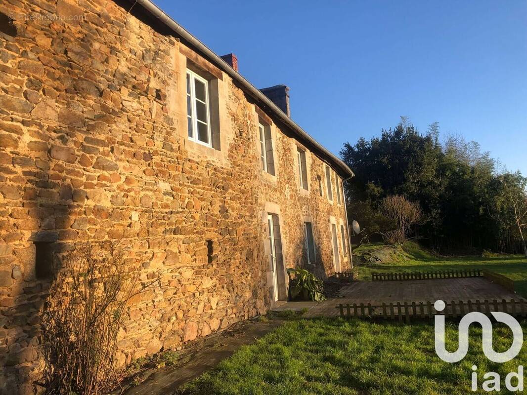 Photo 1 - Maison à SAINT-PIERRE-DE-COUTANCES