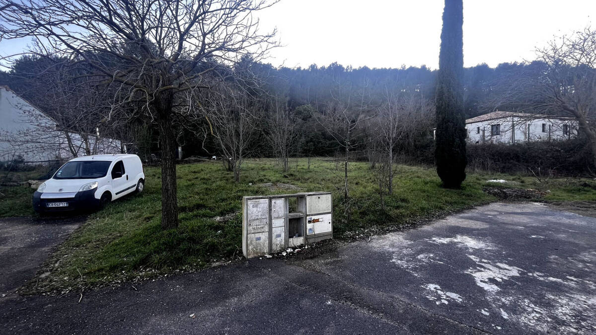 Terrain à CESSENON-SUR-ORB