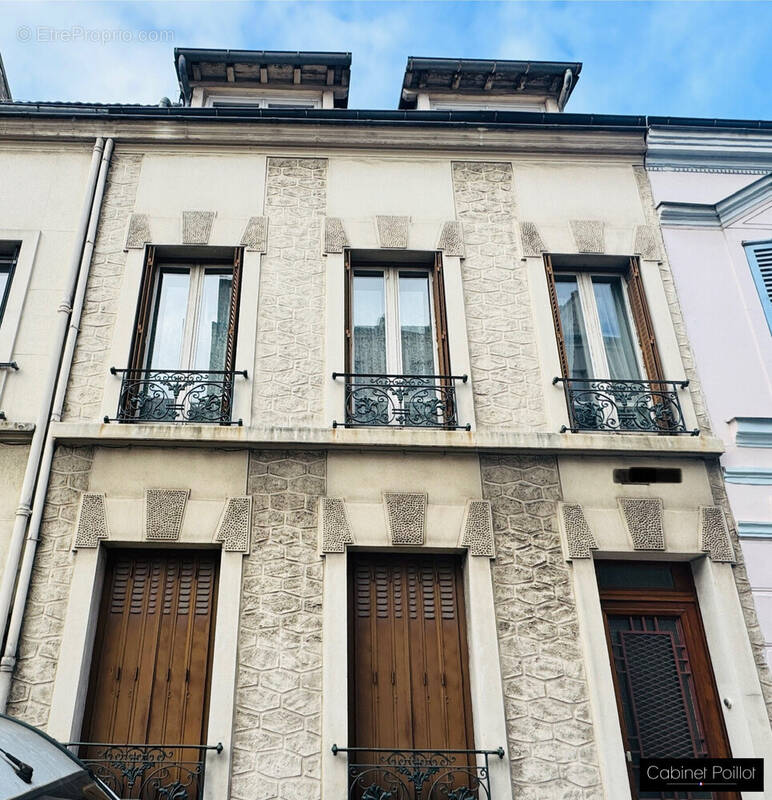 Maison à MONTREUIL