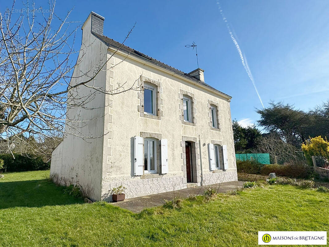 Maison à RIEC-SUR-BELON