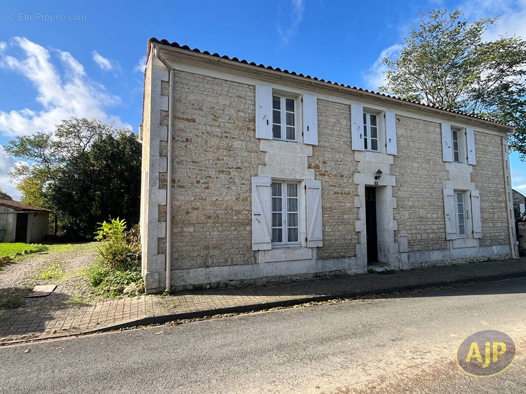 Maison à CHASNAIS