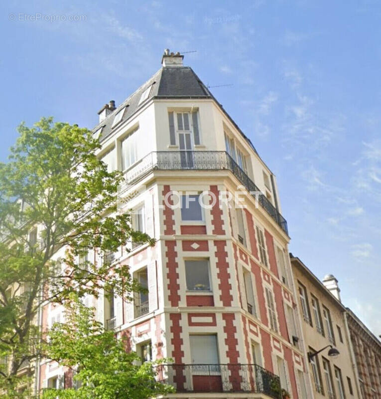 Appartement à PARIS-14E