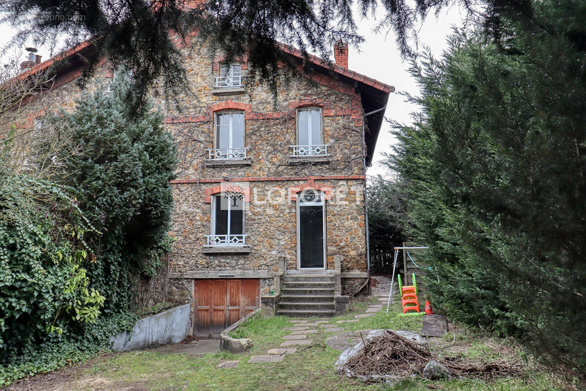 Maison à CONFLANS-SAINTE-HONORINE