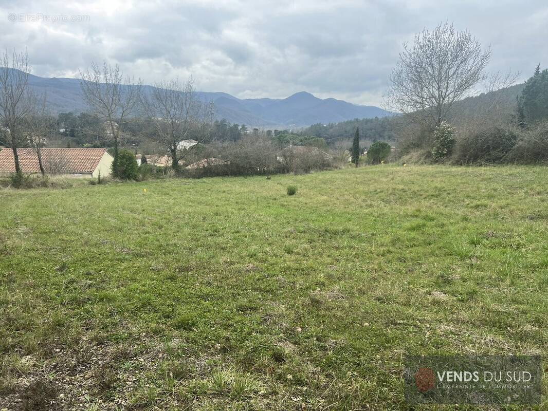 Terrain à LAMALOU-LES-BAINS