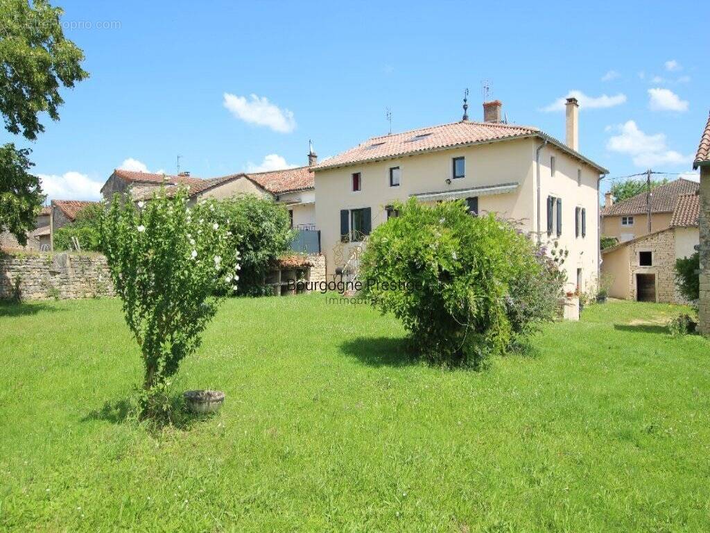 Maison à TOURNUS