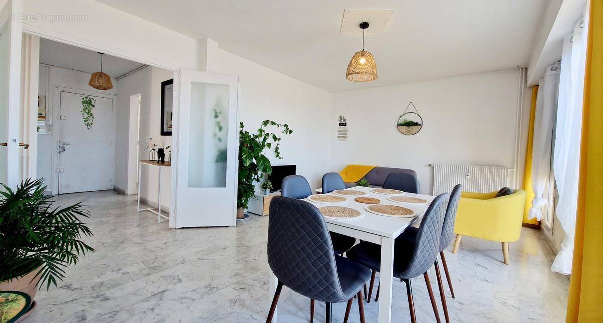 Appartement à NIMES