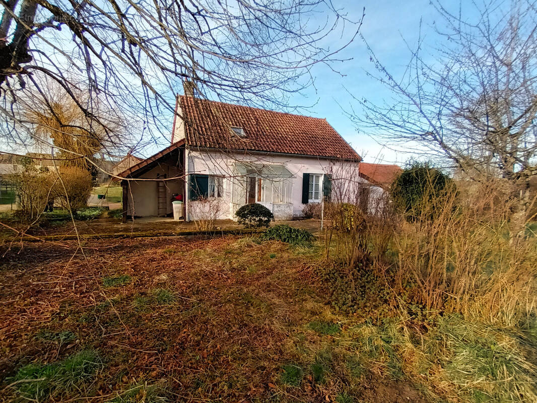 Maison à CERVON