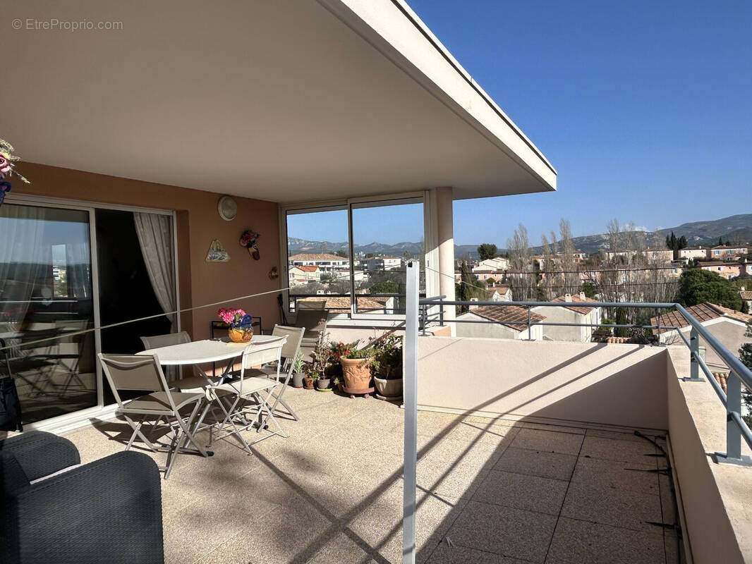 Appartement à MARSEILLE-13E