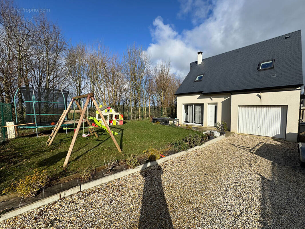 Maison à BRETTEVILLE-L&#039;ORGUEILLEUSE