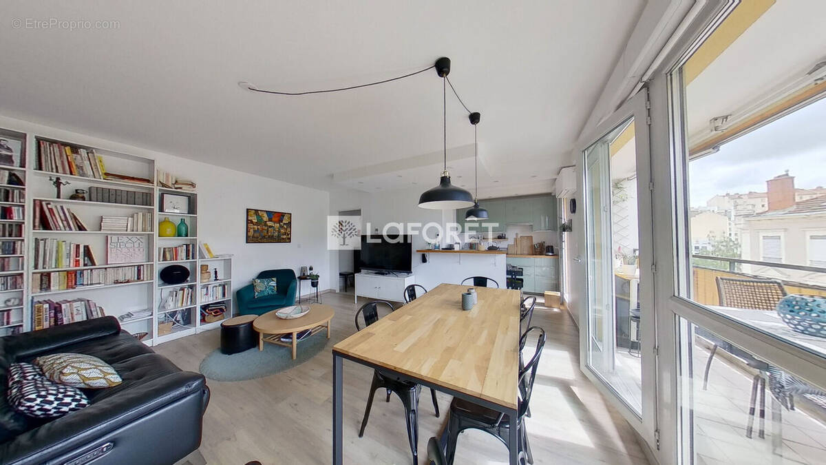 Appartement à LYON-8E