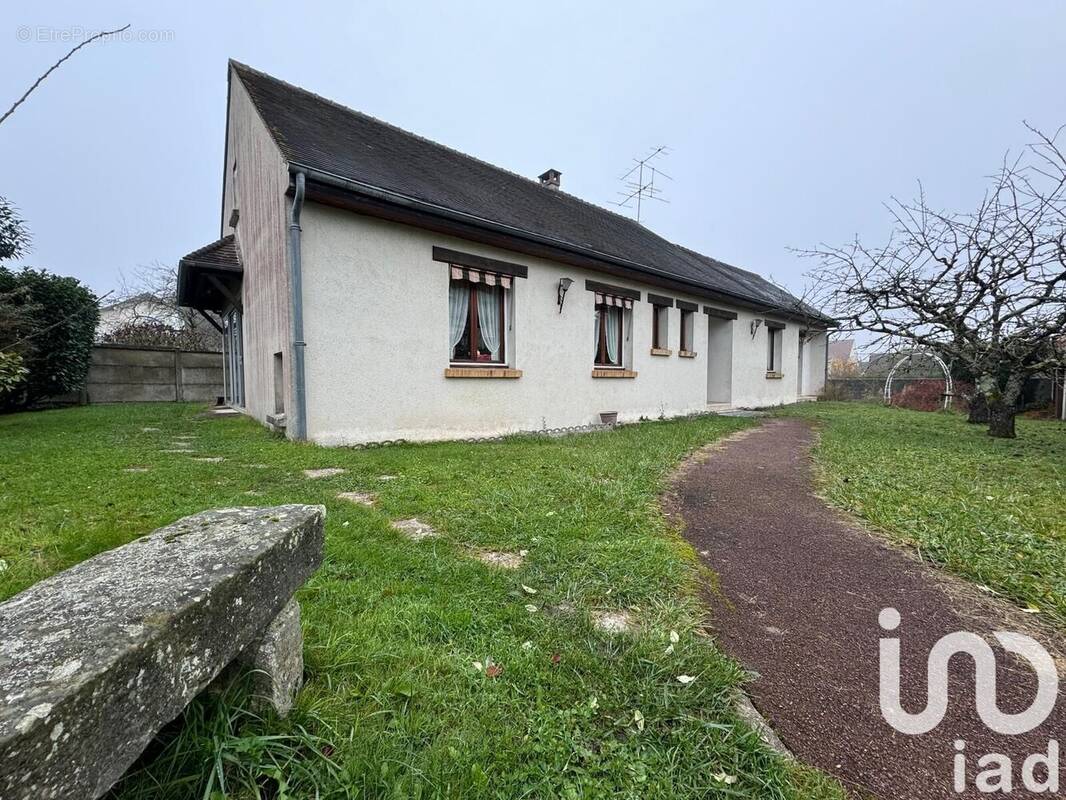 Photo 1 - Maison à MORET-SUR-LOING