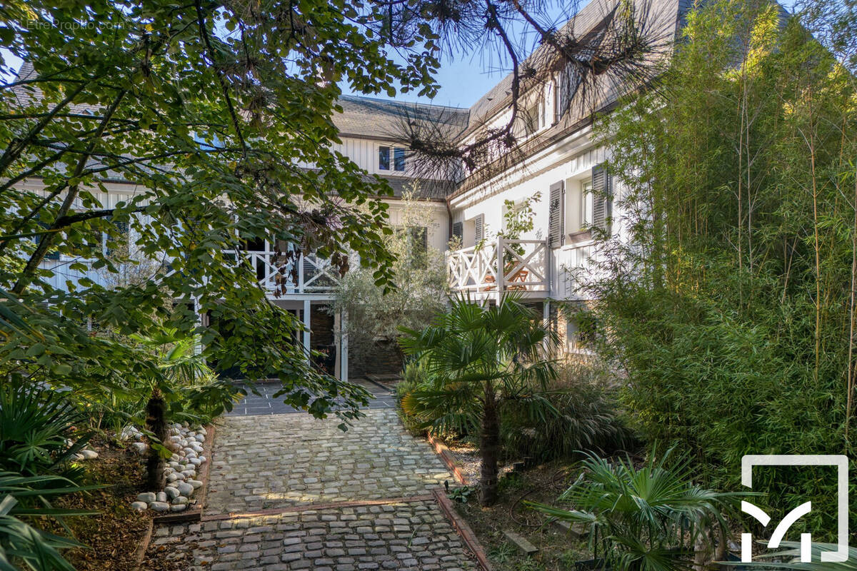 Maison à BOUGIVAL