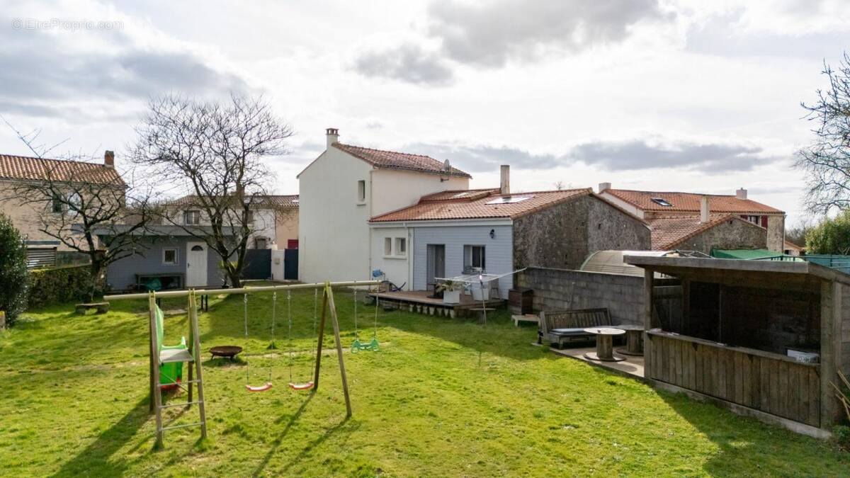 Maison à SAINT-HILAIRE-DE-CLISSON