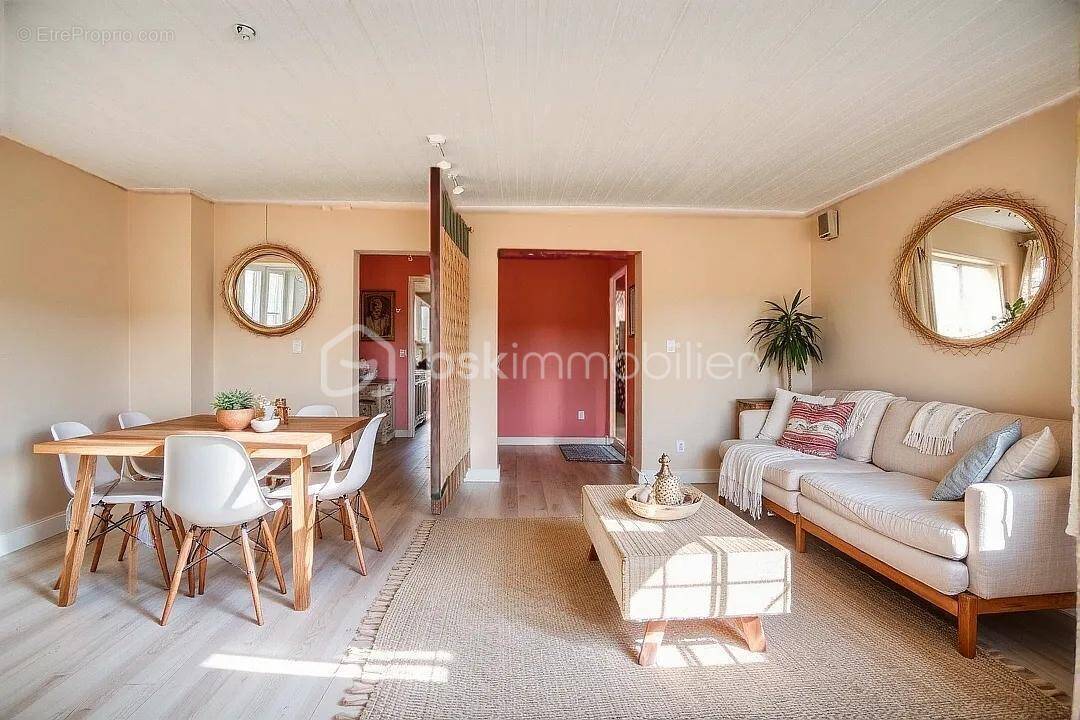 Appartement à LUNEL