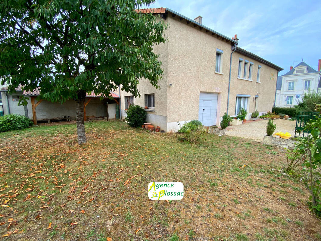 Maison à CHATELLERAULT