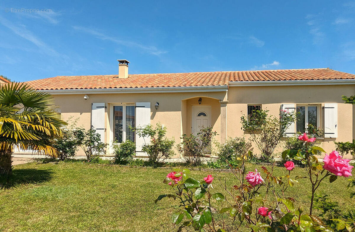 Maison à CHASSENEUIL-DU-POITOU