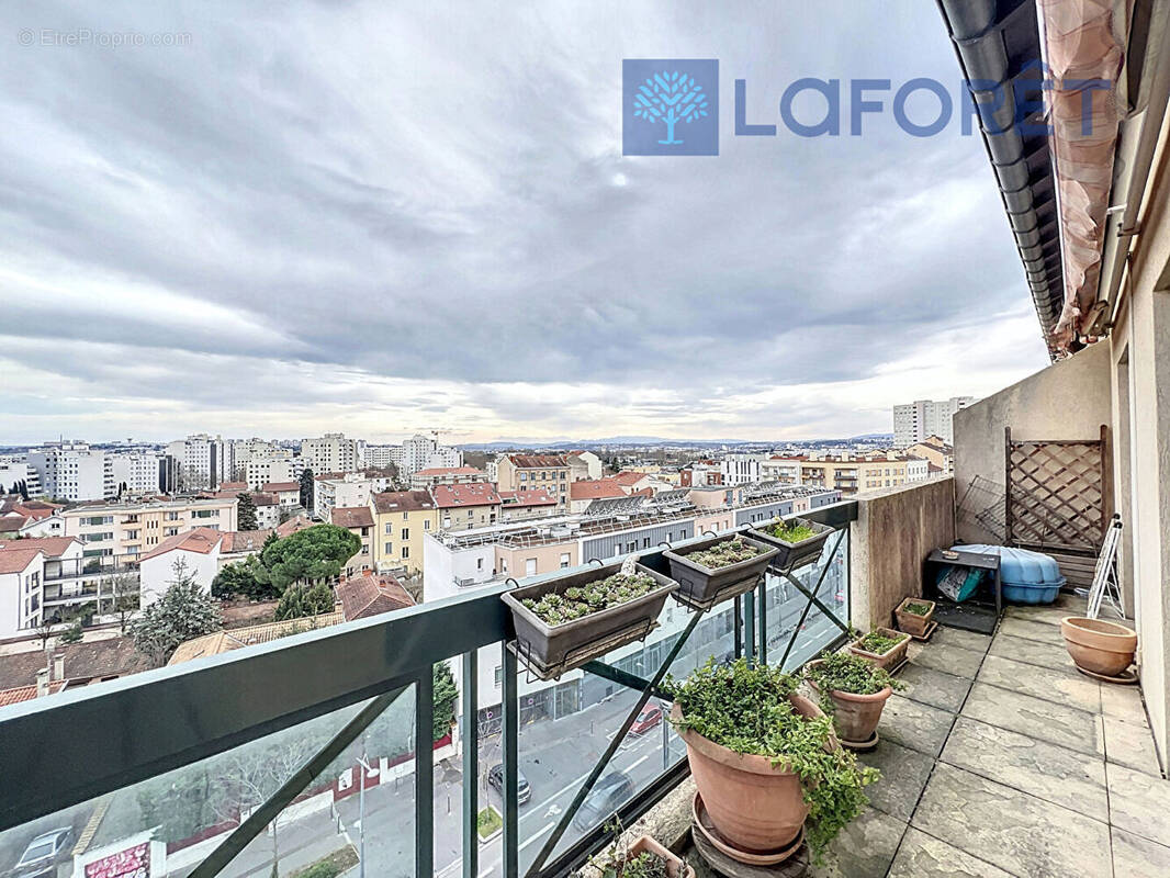 Appartement à LYON-8E