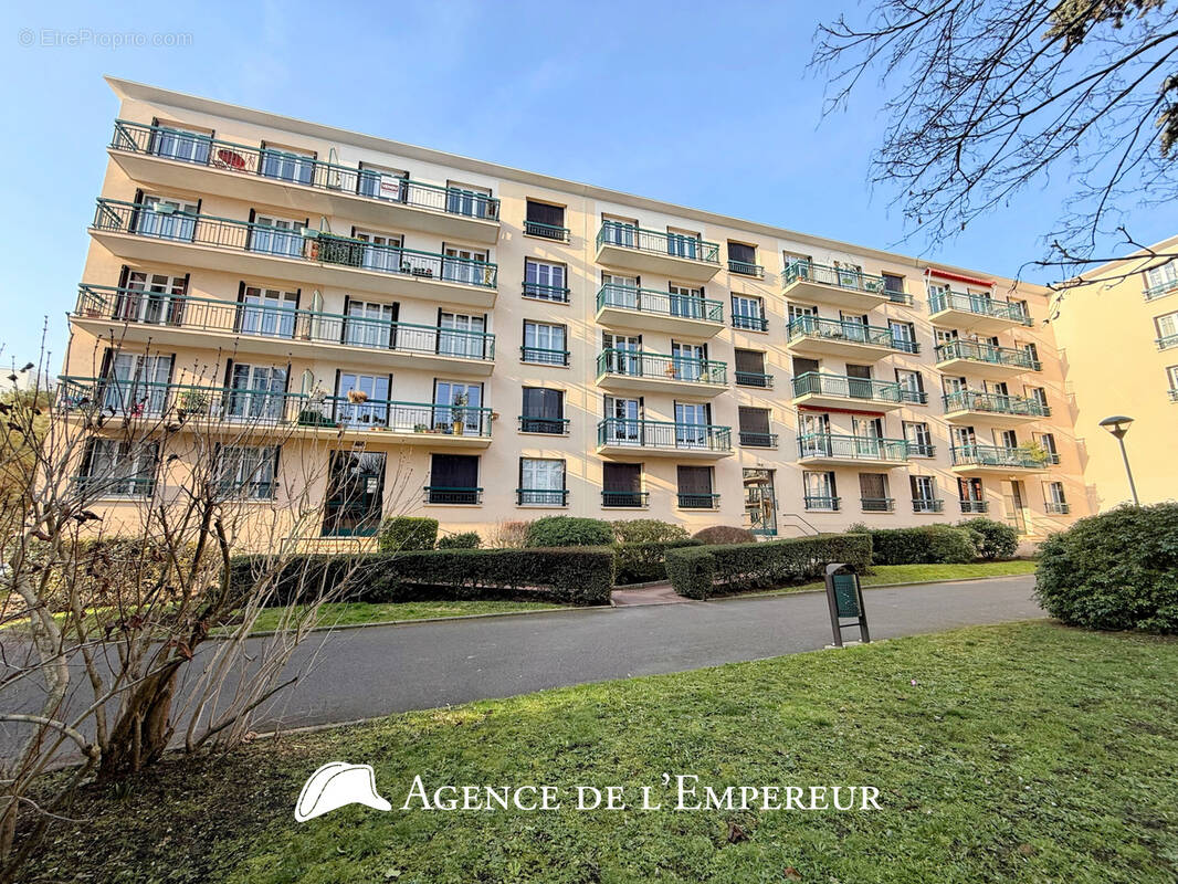 Appartement à RUEIL-MALMAISON