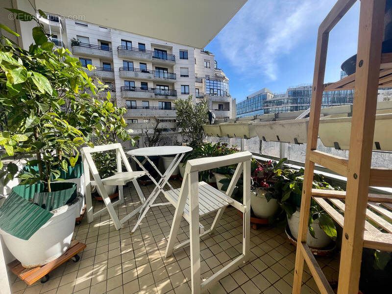 Appartement à COURBEVOIE