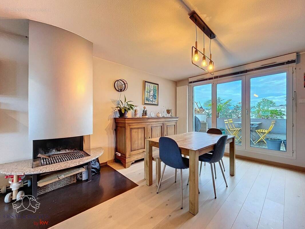 Appartement à LYON-8E