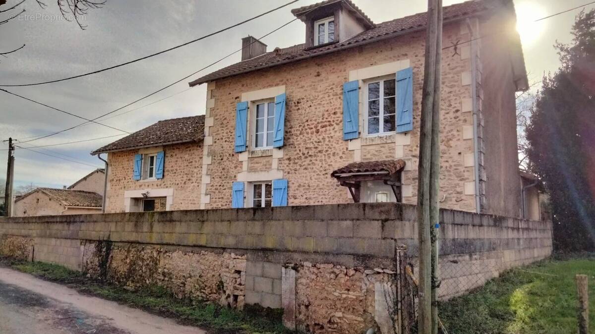 Maison à ROUILLE