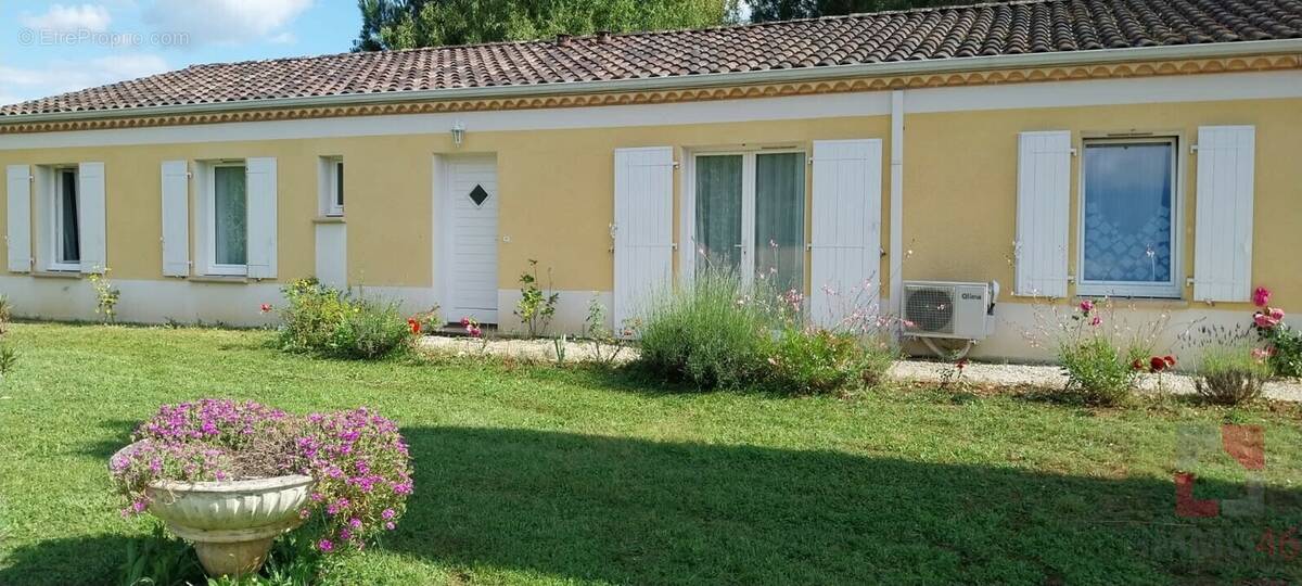 Maison à PUY-L&#039;EVEQUE