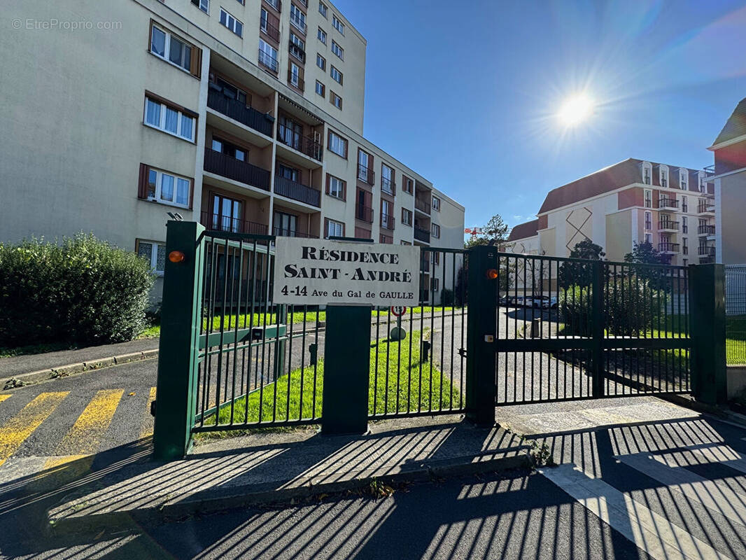 Parking à CHELLES