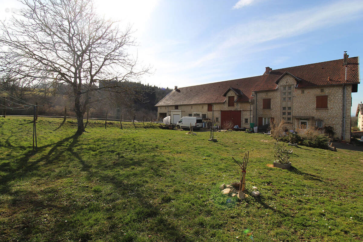 Maison à COLIGNY