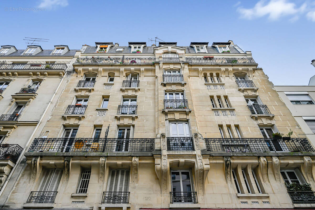 Appartement à PARIS-18E