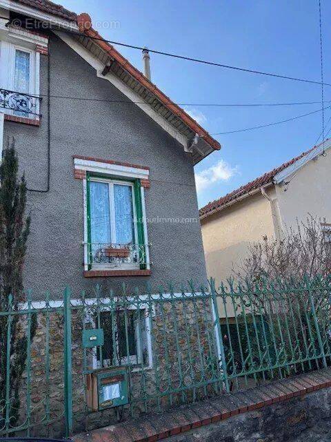 Maison à VILLENEUVE-SAINT-GEORGES