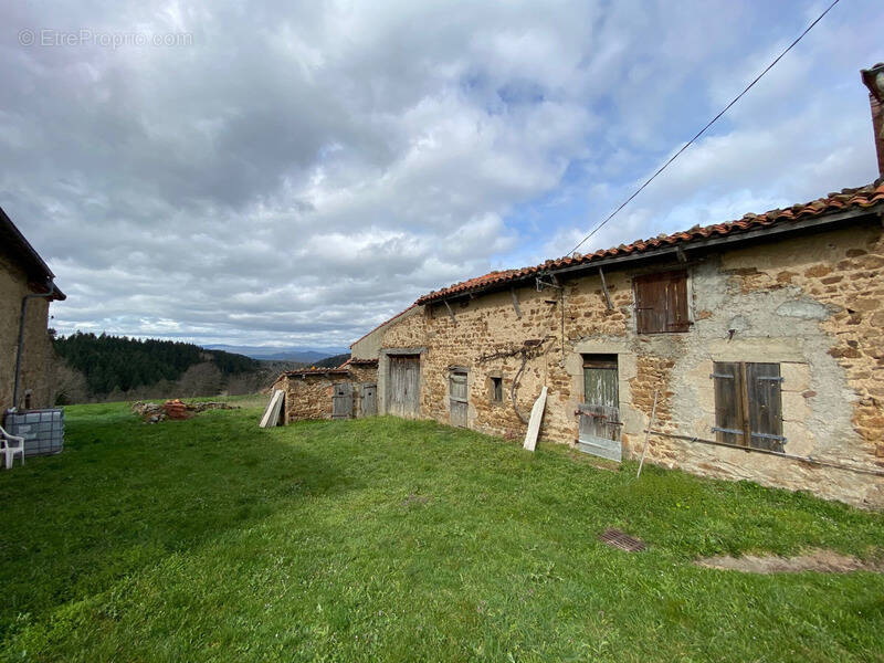 Maison à VERNET-LA-VARENNE