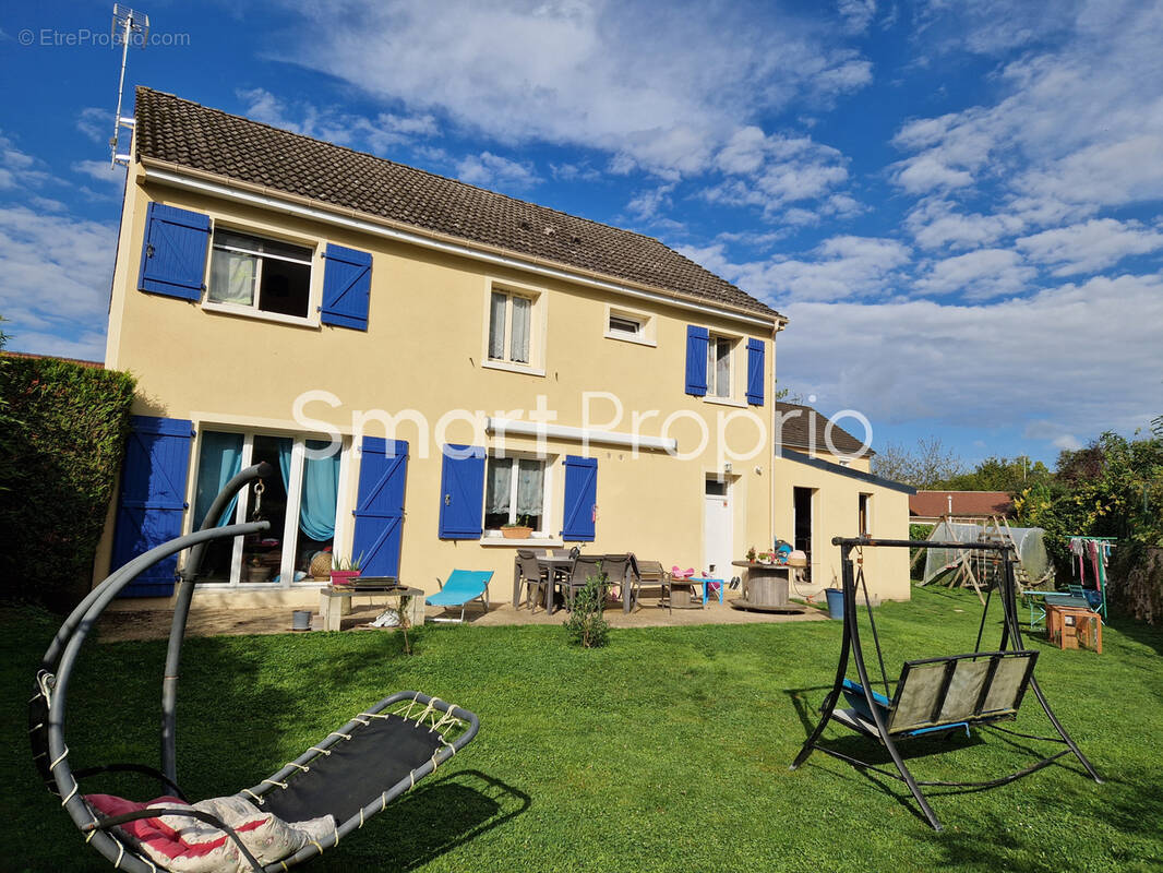 Maison à CONGIS-SUR-THEROUANNE