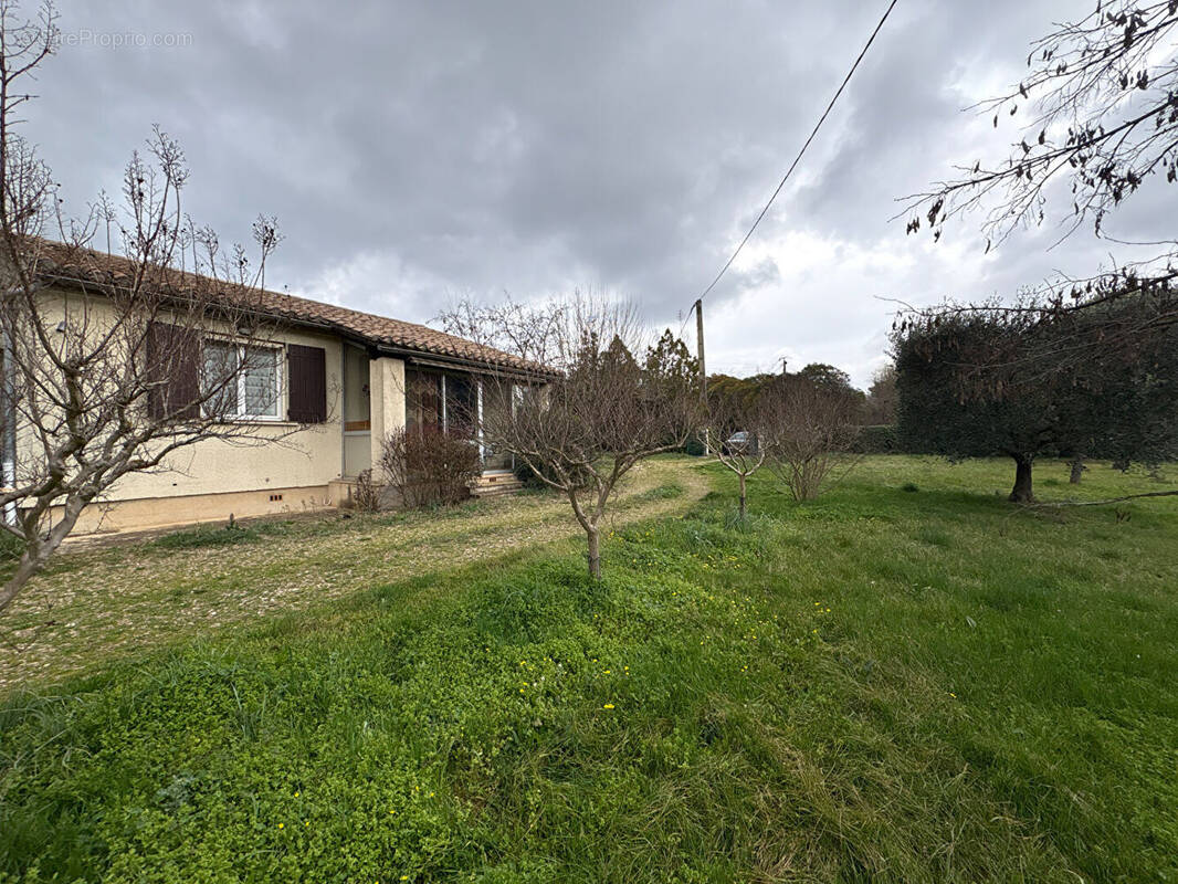 Maison à LA BASTIDE-DES-JOURDANS