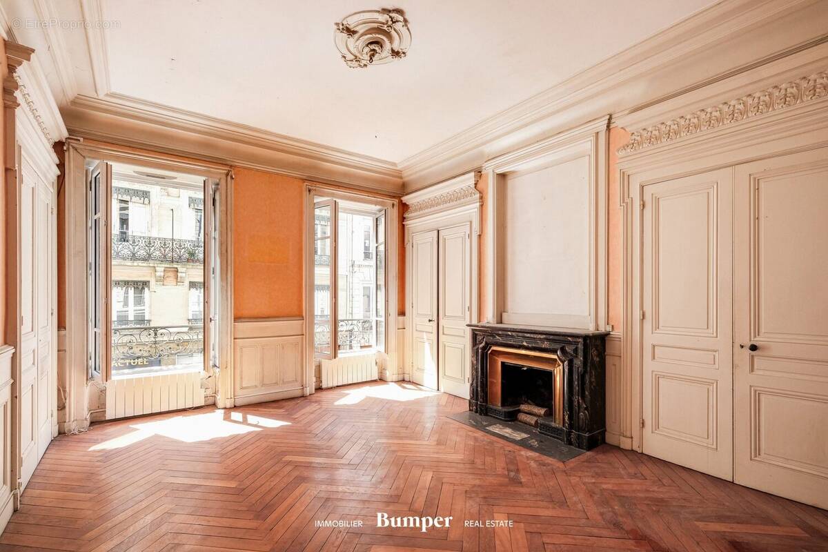 Appartement à LYON-6E