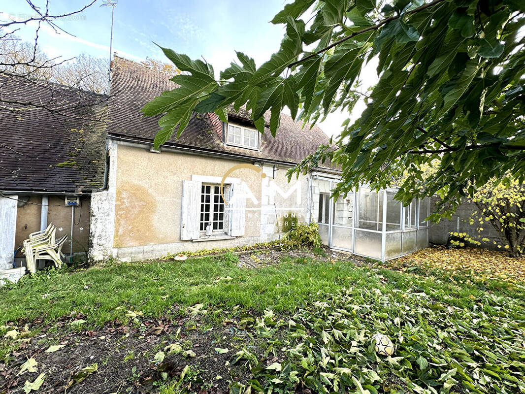 Maison à AZAY-SUR-CHER