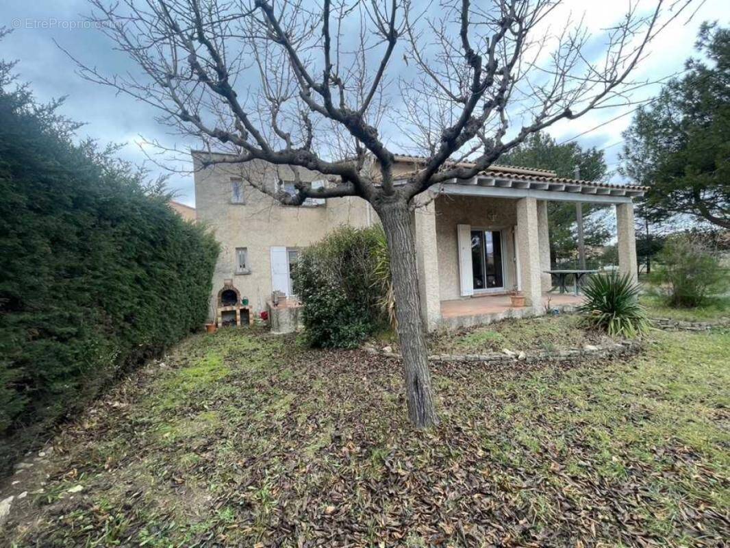 Maison à CHATEAUNEUF-DE-GADAGNE