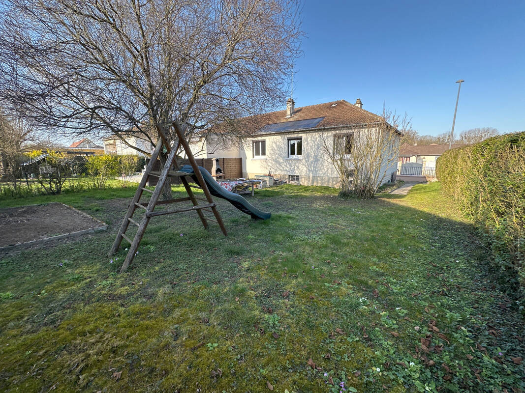 Maison à CORMONTREUIL