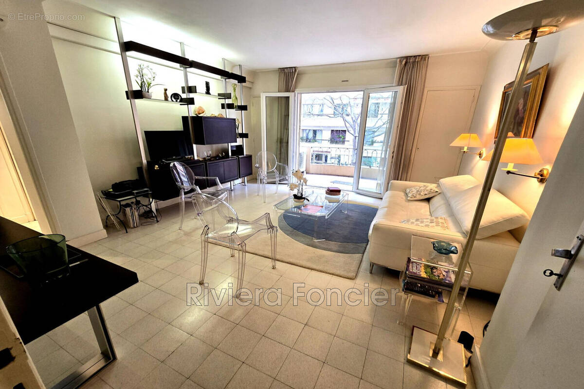 Appartement à CANNES