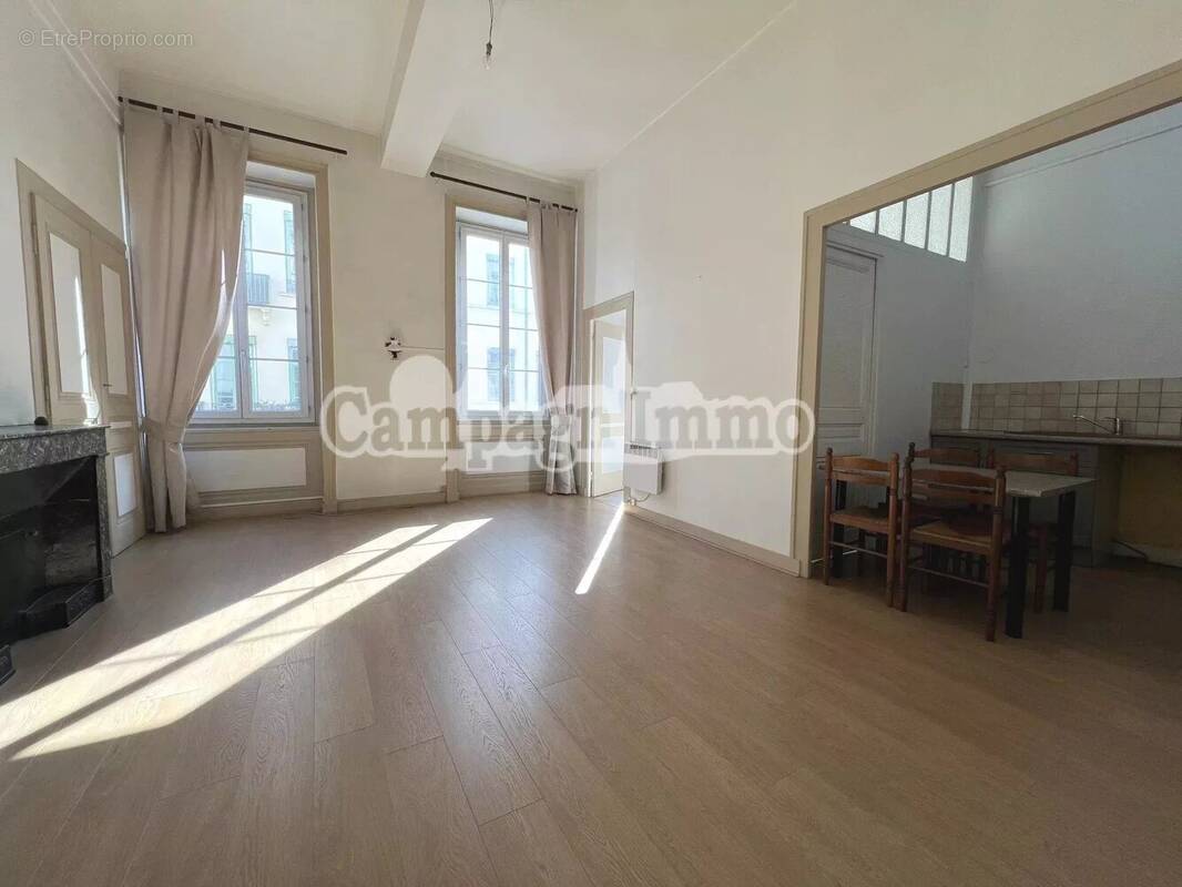 Appartement à LYON-6E