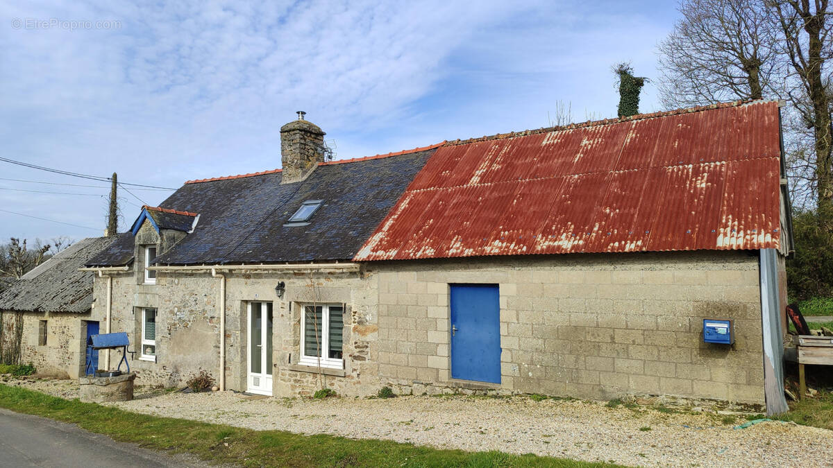 Maison à NOYAL-PONTIVY