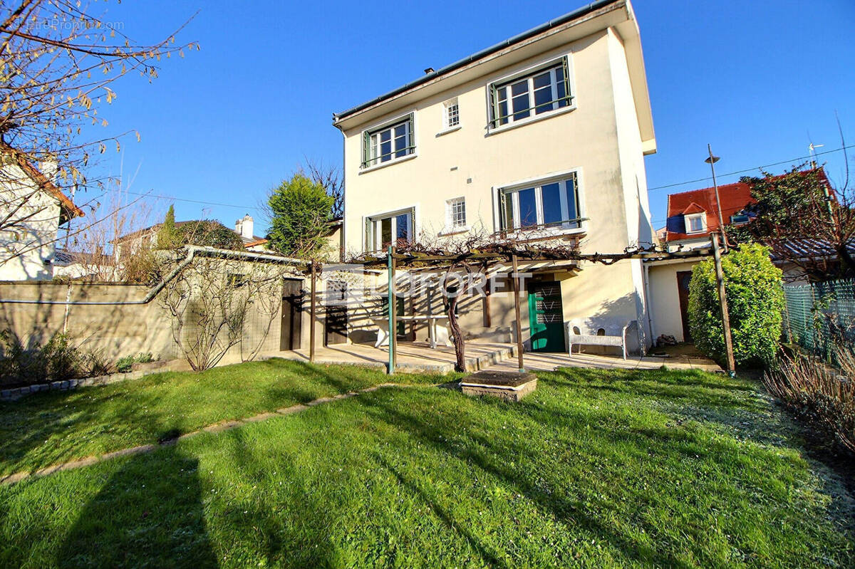 Maison à RUEIL-MALMAISON