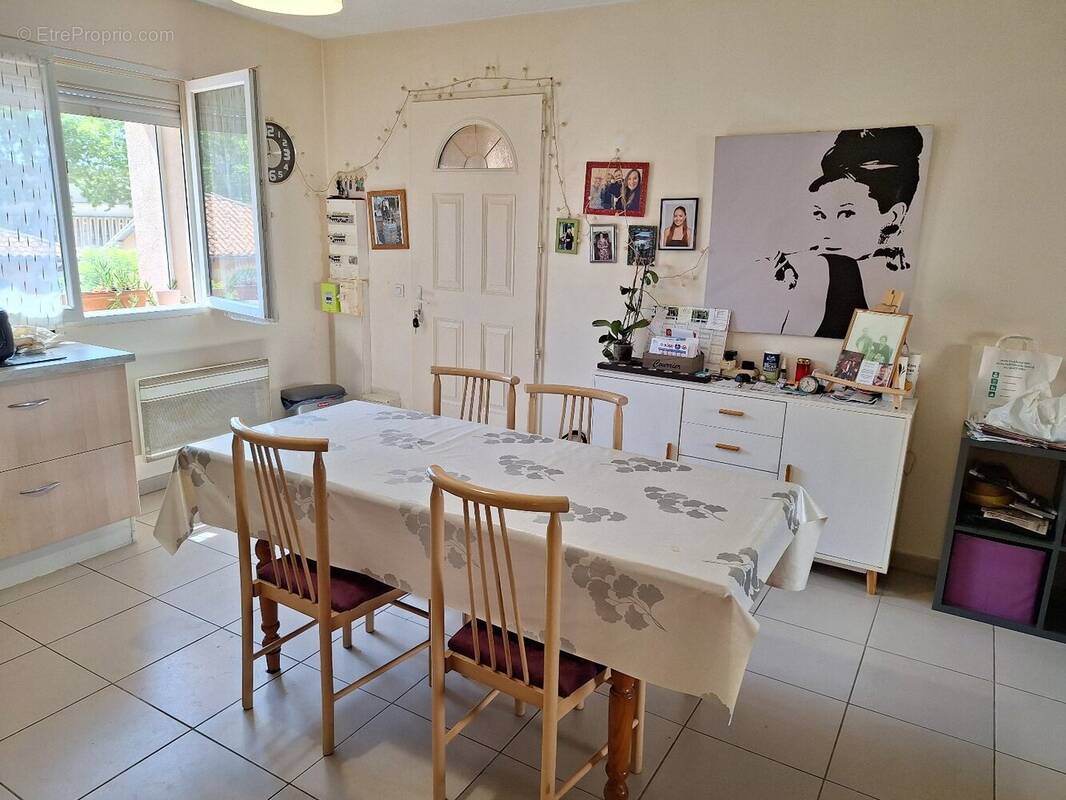 Appartement à PAULHAN