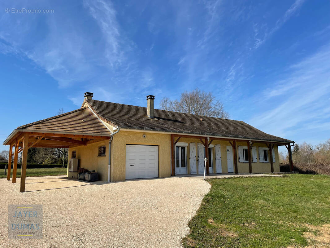 Maison à SAINT-MARTIN-EN-BRESSE