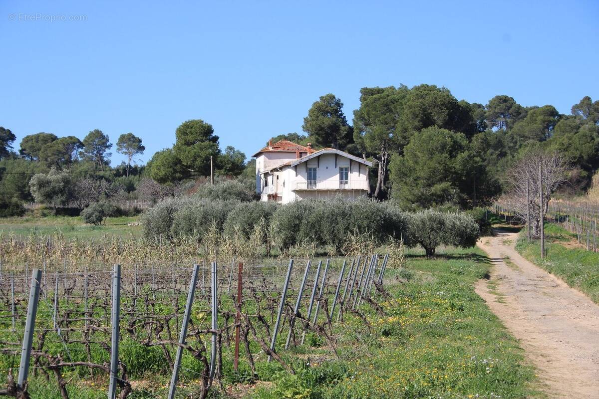 Maison à MONTAGNAC