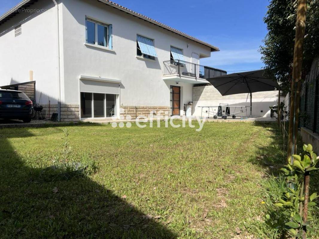 Appartement à AUBAGNE