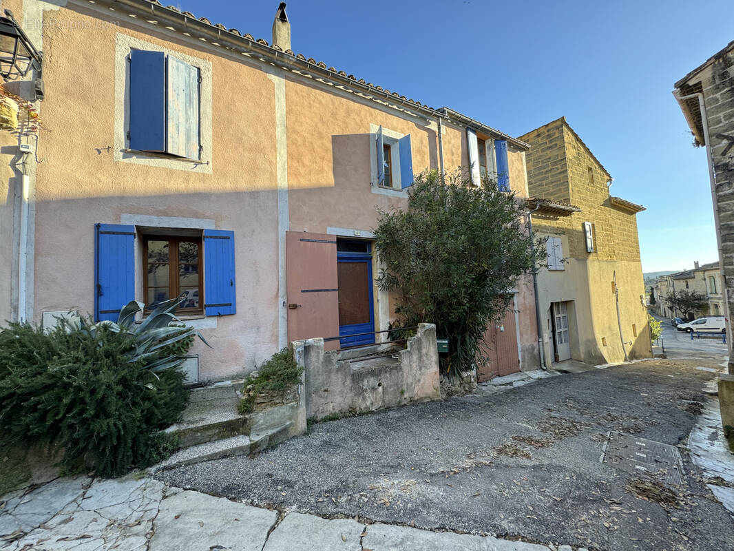 Maison à SAINT-QUENTIN-LA-POTERIE