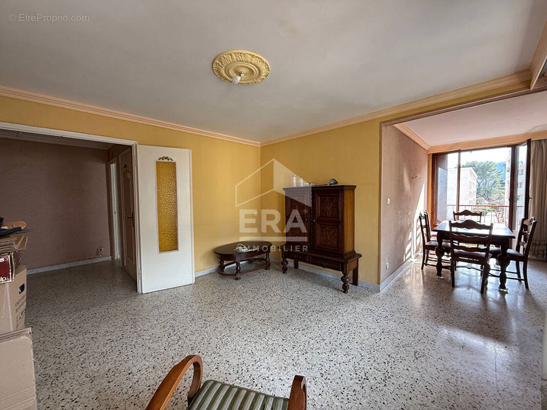 Appartement à AUBAGNE